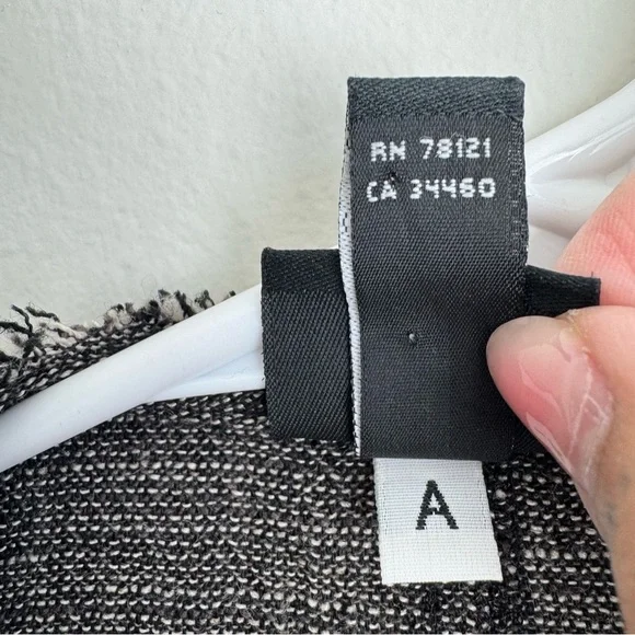 Eileen Fisher Gray Linen Blend Woven Raw Trim Jacket Long Sleeve Size Medium - Picture 5 of 10